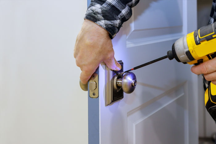 Professional door repair service in Toronto – fixing locks, hinges, and frames